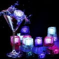 thumbnail image 1 of Led Allumer des Glaçons pour les Boissons - 12 Pcs Couleur Réutilisable Changeant de Glaçons, 1 of 5