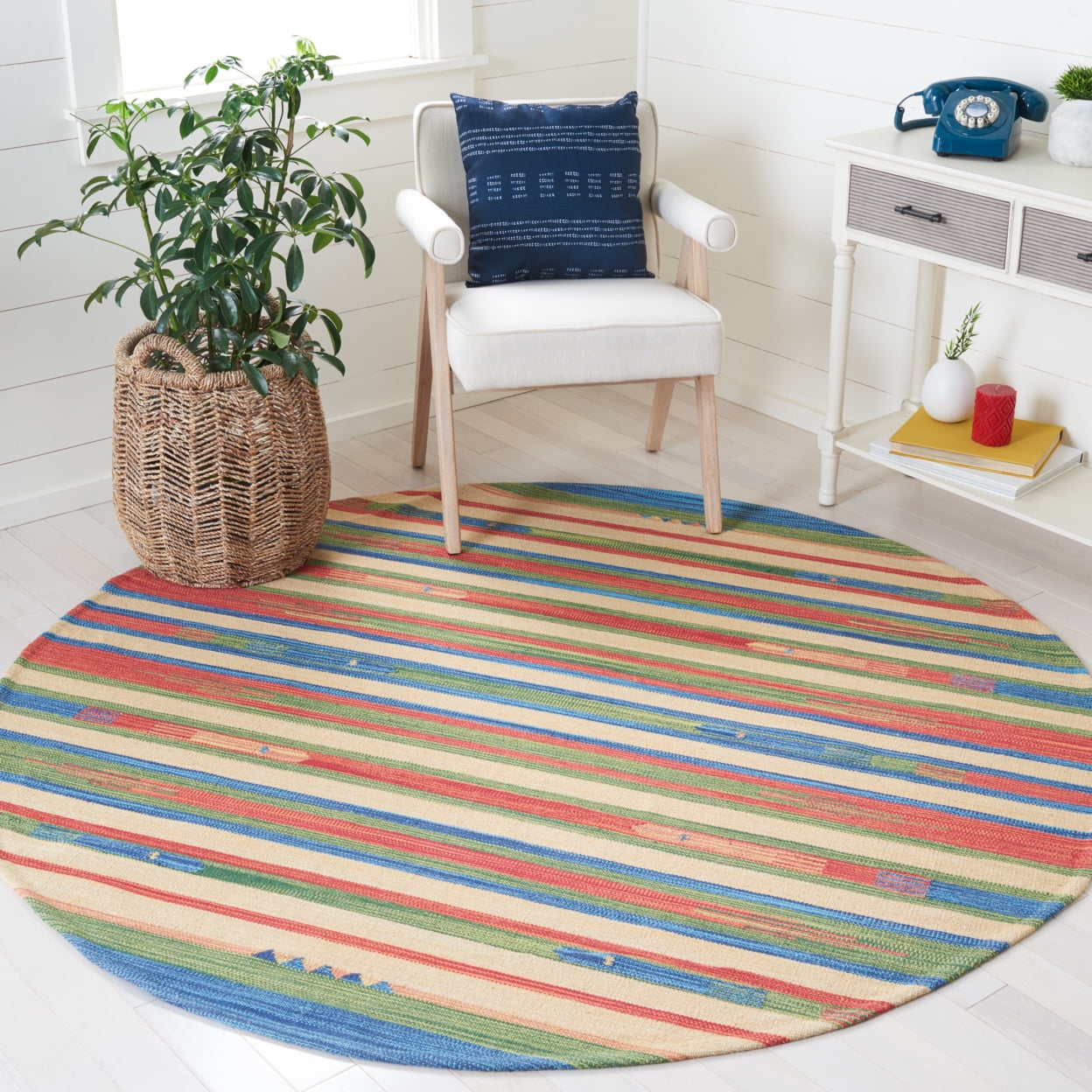 SAFAVIEH Montauk Aindreas Southwestern Cotton Area Rug, Green/Blue, 6' x 6' Square