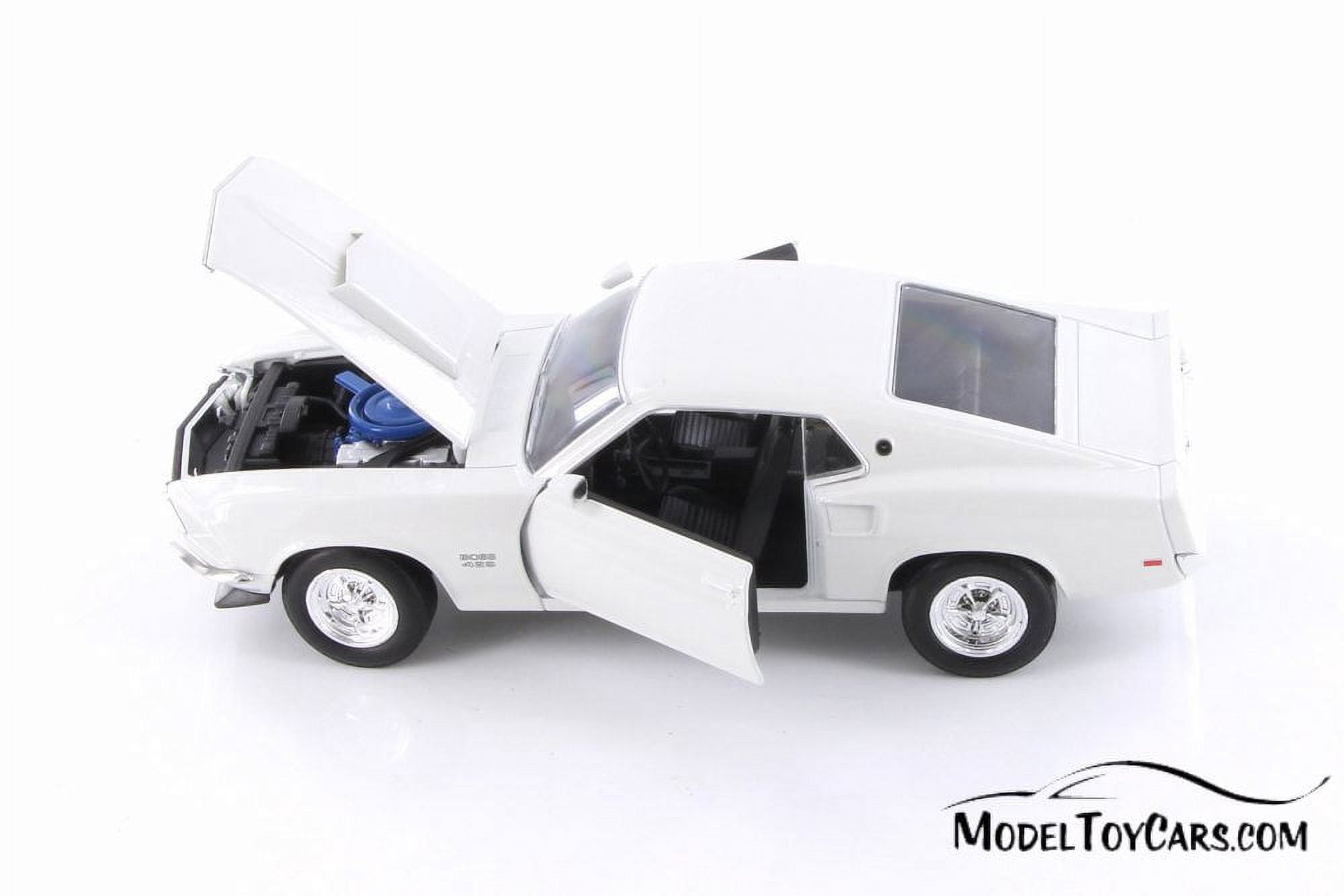 1969 Ford Mustang Boss 429 Hardtop, White - Welly 24067/4D - 1/24 scale Diecast Model Toy Car (Brand New but NO BOX)