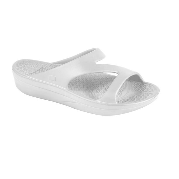 z strap sandals