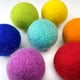 thumbnail image 3 of Bolas de fieltro Wildflower de hu hands Rainbow, 4 cm, 100% lana, 3 of 9