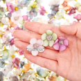 thumbnail image 4 of Mini flores artificiales de seda para decoración del hogar, guirnaldas de margaritas Multicolor de 50/100 piezas, Para Boda y álbum de recortes, 4 of 4