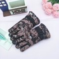 thumbnail image 2 of XIMIN Kids Lined Mittens Cold Weather Waterproof Camo Print Winter Gloves Full Finger Thermal Warm Mittens Outdoor Winter Warm Ski Gloves Mittens, 2 of 3