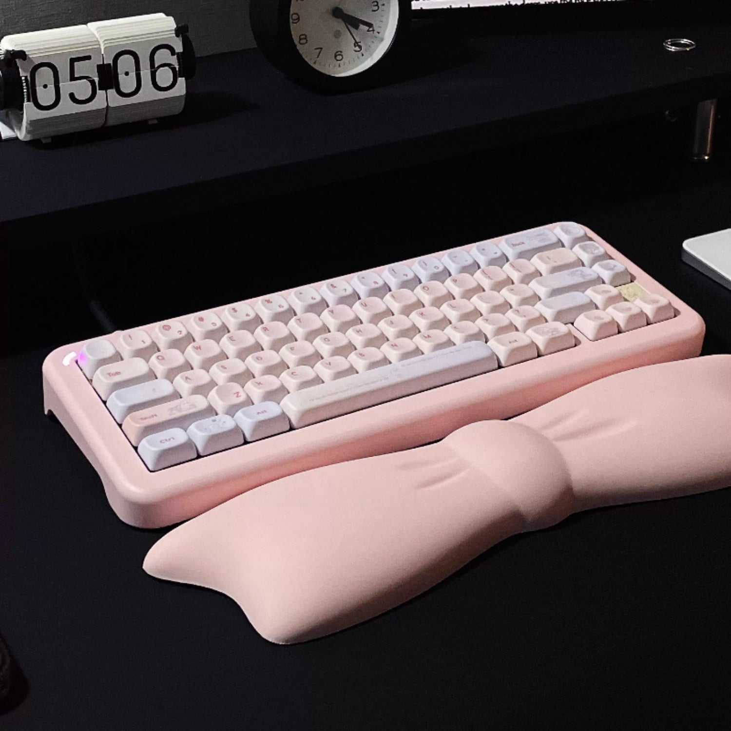 Bow Design Keyboard Wrist Rest, Ergonomic Memory Foam Palm Support Pad with Mouse Pad, Cute Desk Accessory Gift for Women Girls