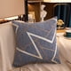 thumbnail image 4 of Funda de almohada cuadrada suave y moderna, cómoda, de chenilla con textura de punto, 4 of 5