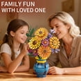 thumbnail image 3 of Bouquet de girasoles Building Blocks Qinline con jarrón, 1065 unidades, 3 of 9