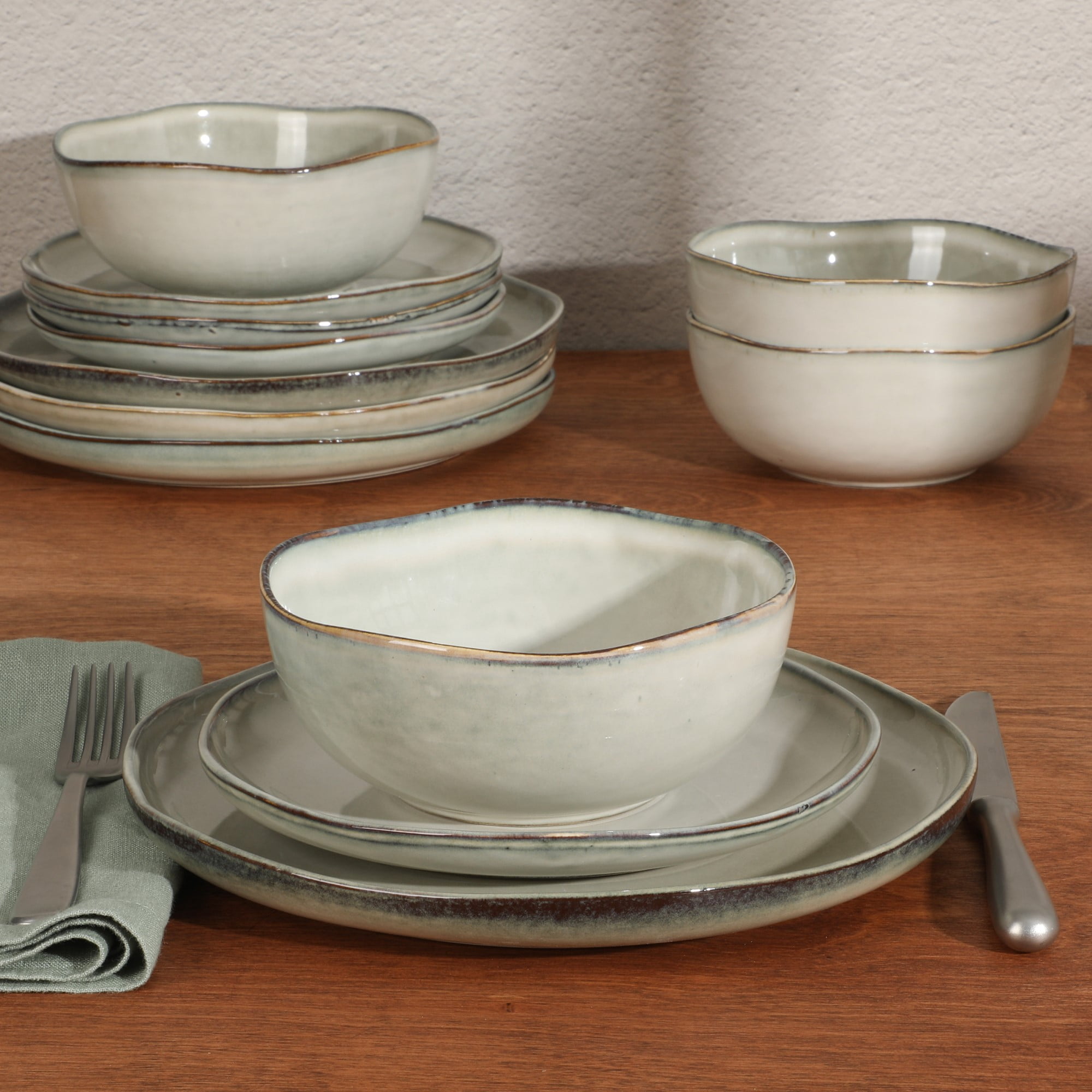 Gibson Soho Lounge Nardini 12 Piece (Service for 4) Plates and Bowls Reactive Glaze Dishes Stoneware Ceramic Dinnerware Set - Moon White