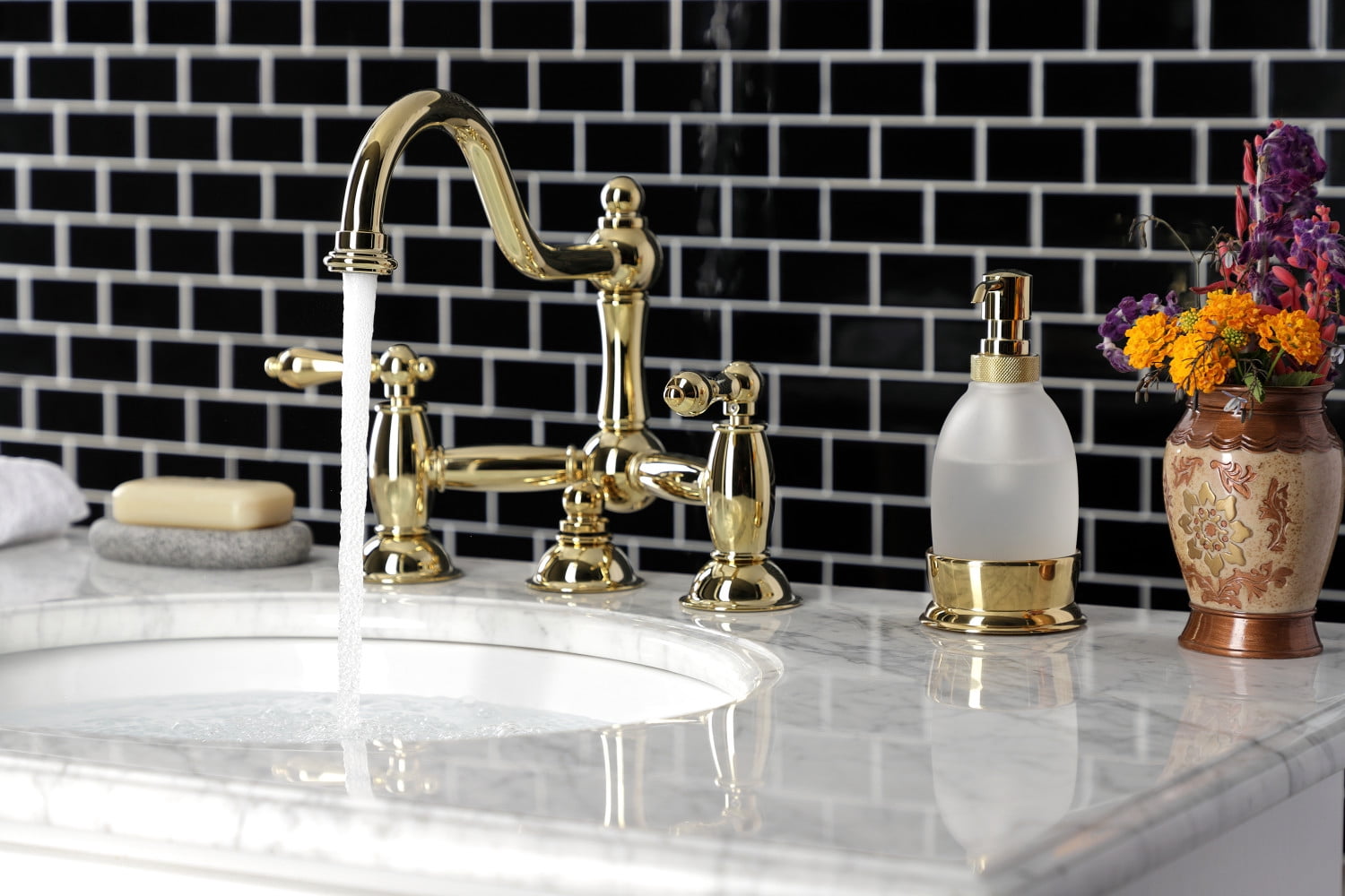 Kingston Brass Two Handle 8" Widespread Lavatory Faucet with Brass Pop-up