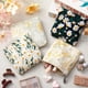 thumbnail image 4 of Set de 4 bolsas de maquillaje Abbylike Floral de pana, 4 of 5