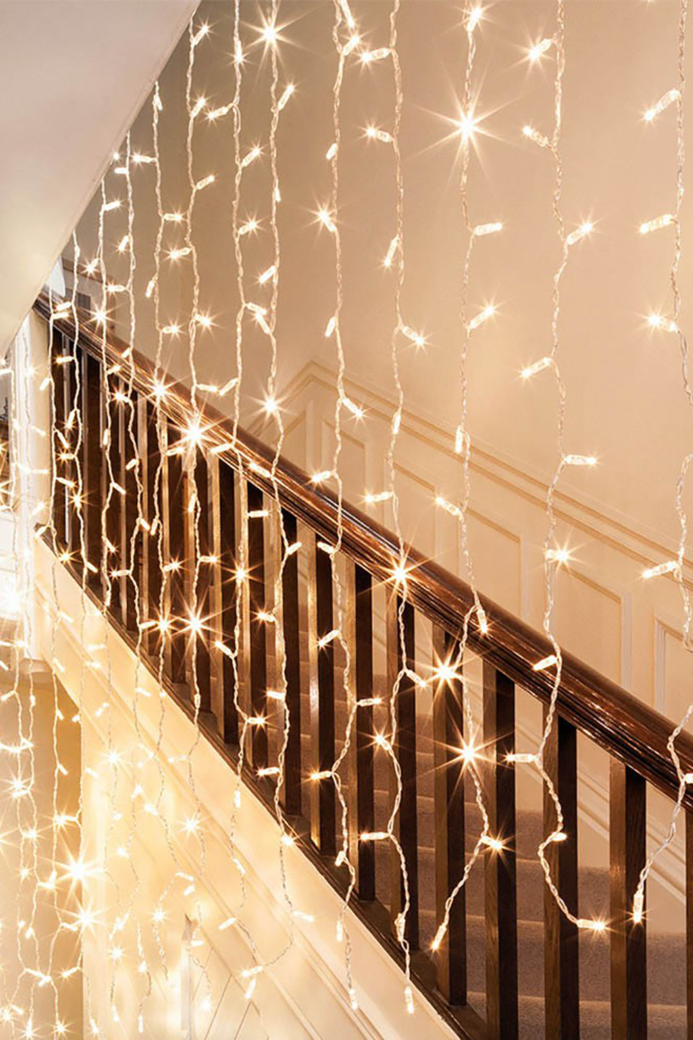 Perfect Holiday 300 LED Warm White Curtain String Lights with Remote