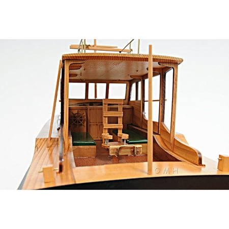Hemingway™ Pilar Fishing Boat