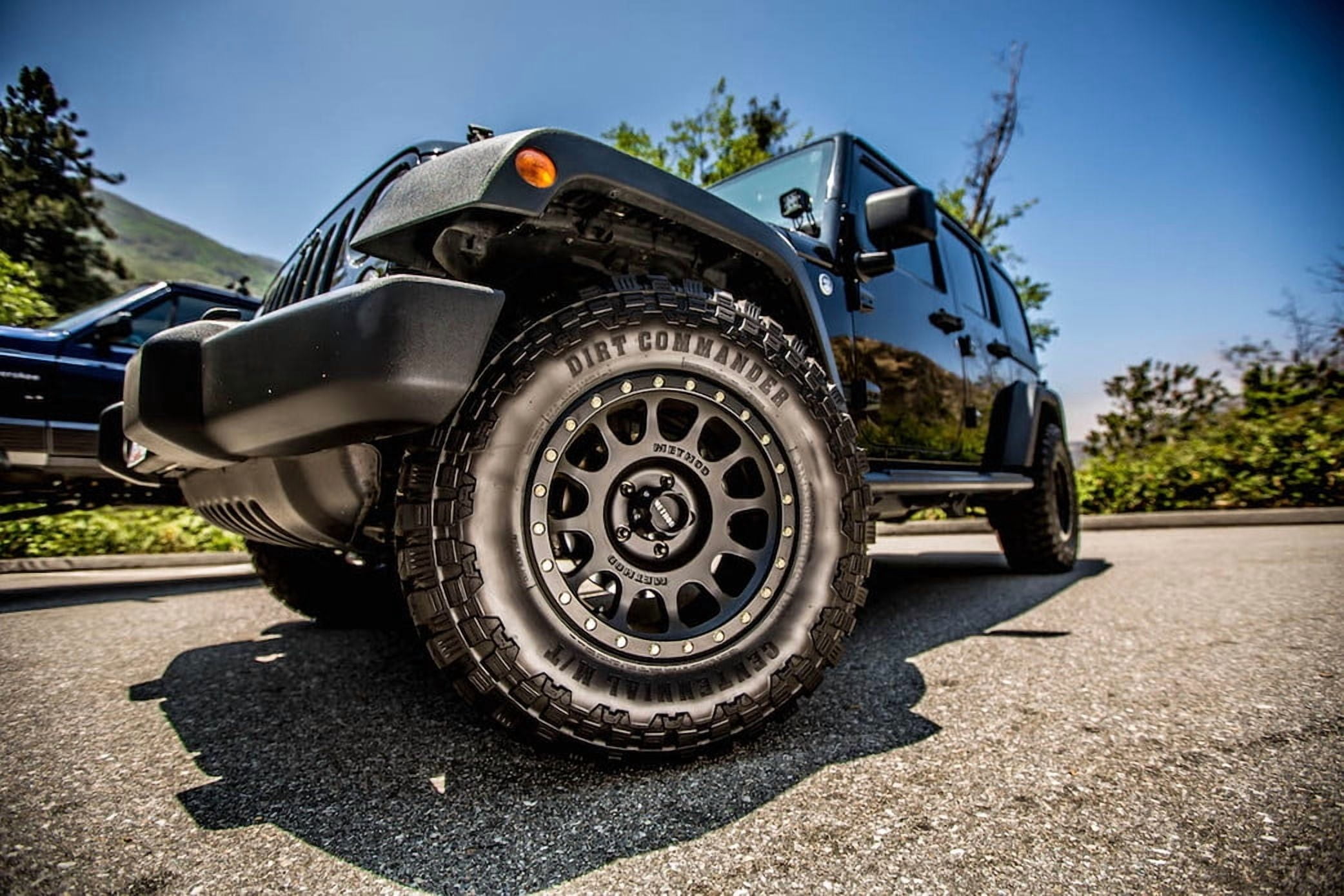Centennial Dirt Commander M/T LT37/13.50R22