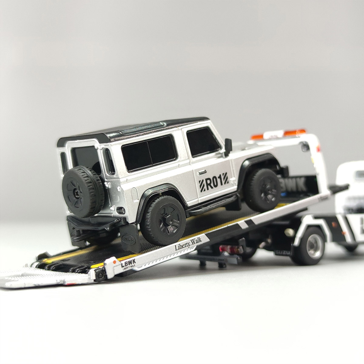 1/64 Scale Mini RC Crawler Truck, 2.4G Electric Climbing Car with LED Lights, RTR Hobby Grade Remote Control Vehicle for Adults and Enthusiasts