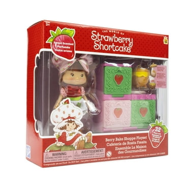 Strawberry Shortcake Poseable Doll & Berry Bake Shoppe Playset with Oven, Children Ages 3 