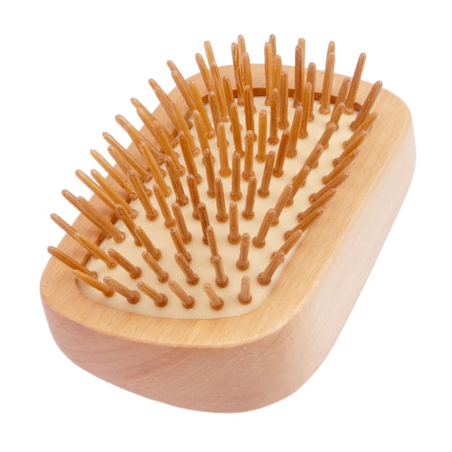 cepillo de madera natural para el cabello, masajea el cuero cabelludo y desenreda el cabello. Cepillo de bolsillo sin asa de madera de haya con base acolchada y cerdas de madera espaciadas, forma ovalada con arcos ergonómicos para la palma, acabado claro natural; adecuado para cabello rizado o liso y como masajeador del cuero cabelludo.