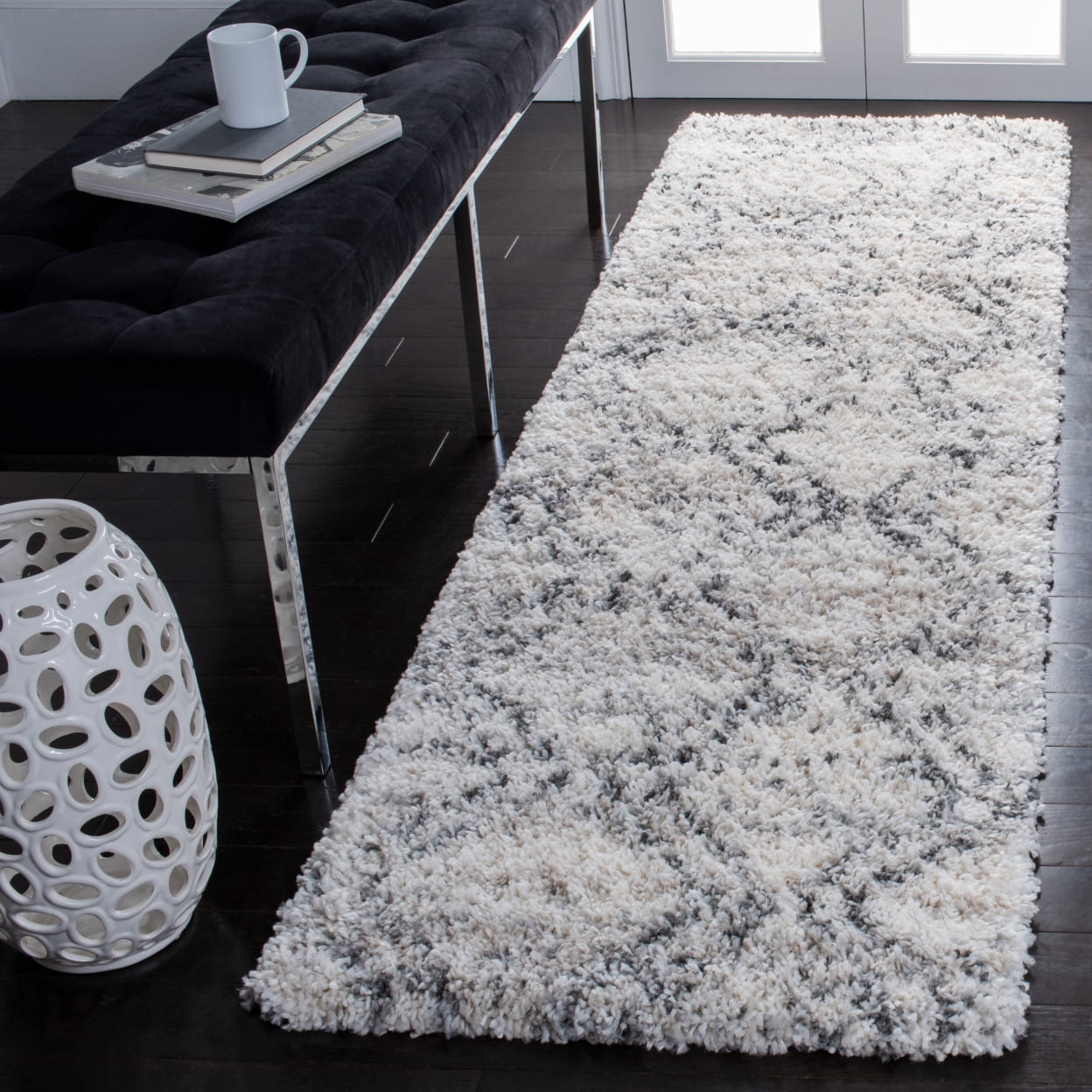 SAFAVIEH Fontana Darin Geometric Shag Area Rug, Ivory/Grey, 3' x 5'