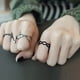 thumbnail image 1 of Anillos para mujer, regalos para mujer, 4 piezas/juego, anillo de nudillos con cadena negra con personalidad vintage, 1 of 5