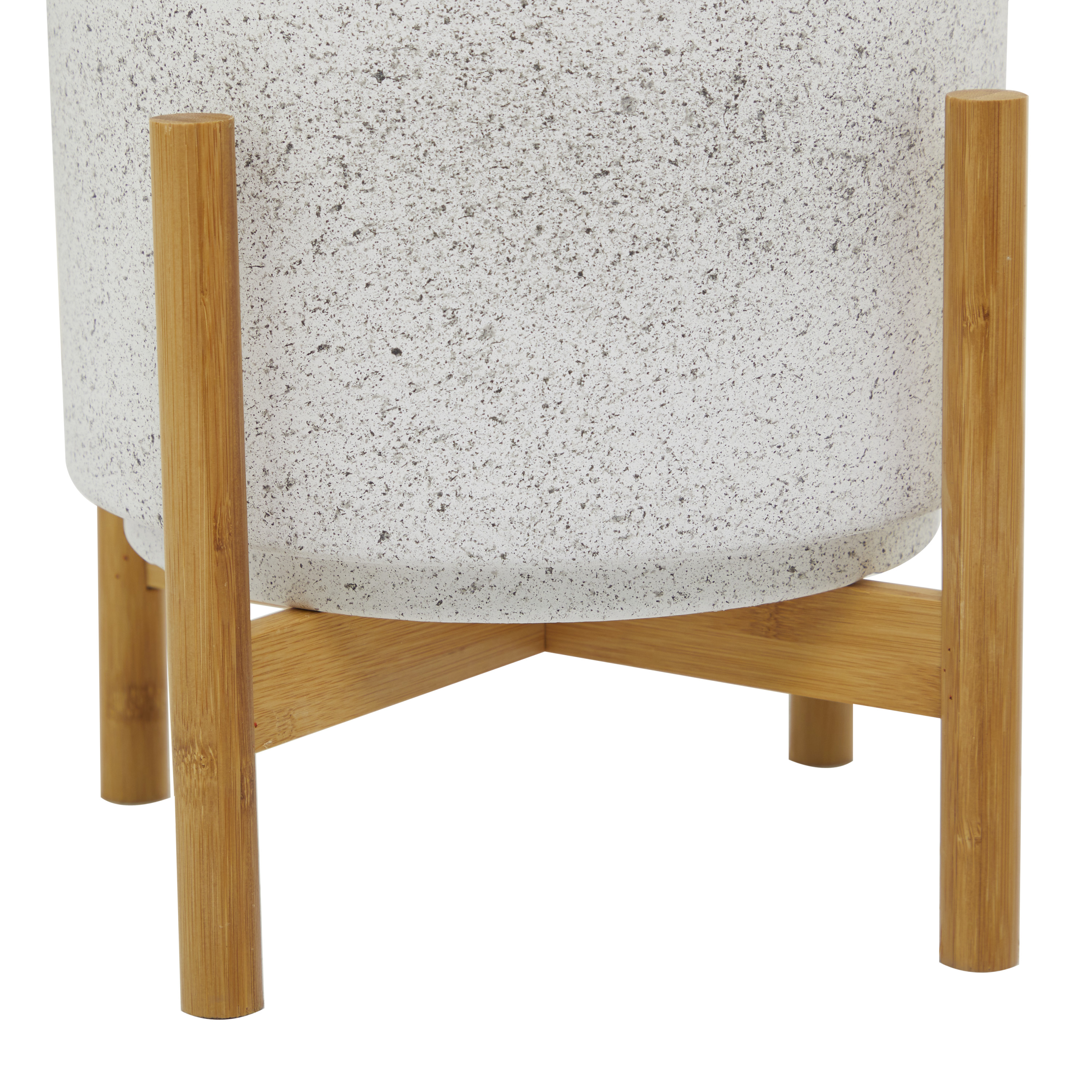 DecMode 12", 11", 10"H White Ceramic Planter with Removable Wood Stand (3 Count)