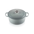 thumbnail image 1 of Horno holandés Le Creuset de hierro fundido esmaltado Signature de 7.25 cuartos de galón, 1 of 3