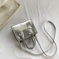 thumbnail image 1 of Bolsa De Hombro Bolso de mano para mujer, bolso cuadrado pequeño de moda, bolsos de mano sólidos de cuero PU (plata) Likrtyny Para Estrenar, 1 of 9