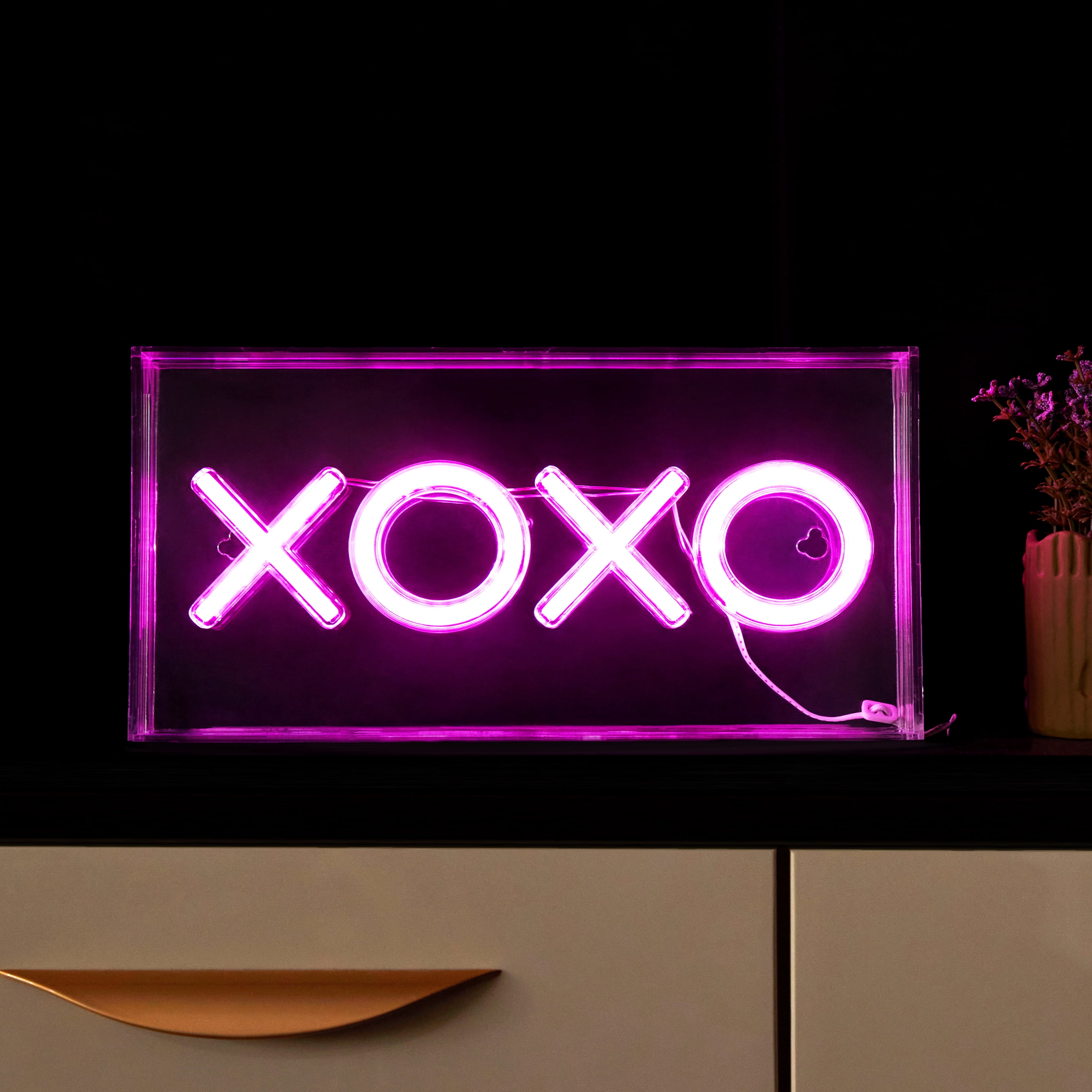 Urban Shop LED Neon XOXO Light-up Clear Acrylic Box, Pink