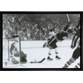 thumbnail image 1 of Bobby Orr Toile Encadrée 20x29 Bruins The Goal-H, 1 of 4
