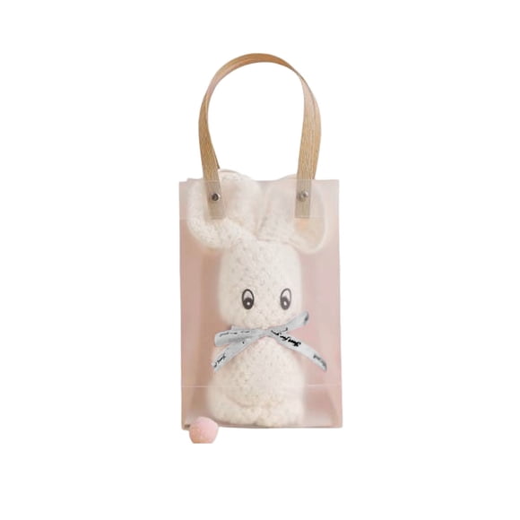 Toalla y pantuflas para niños con pequeño regalo de mano