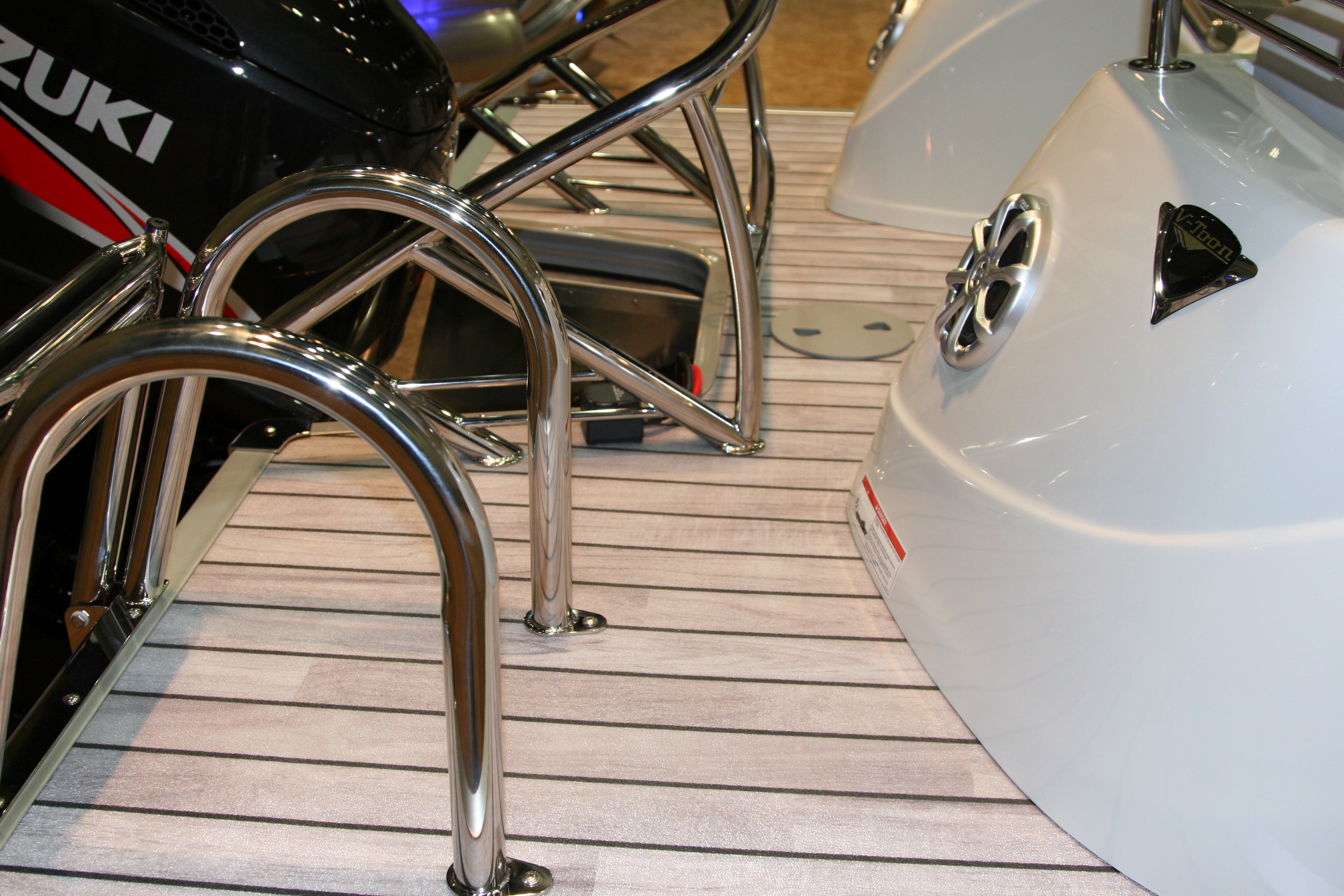 G-Floor Outdoor & Marine Vinyl Boat Flooring - 8.5' x 15' - Almond Teak & Dark Holly