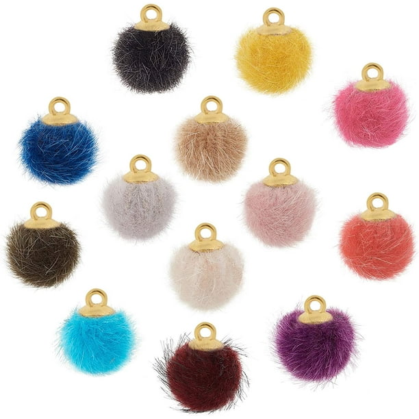 130 piezas de pompones en 13 colores para pendientes, borlas, colgantes y joyería. Pompones metálicos de tela y piel sintética. Ideales para crear pendientes, colgantes y otros artículos de joyería.