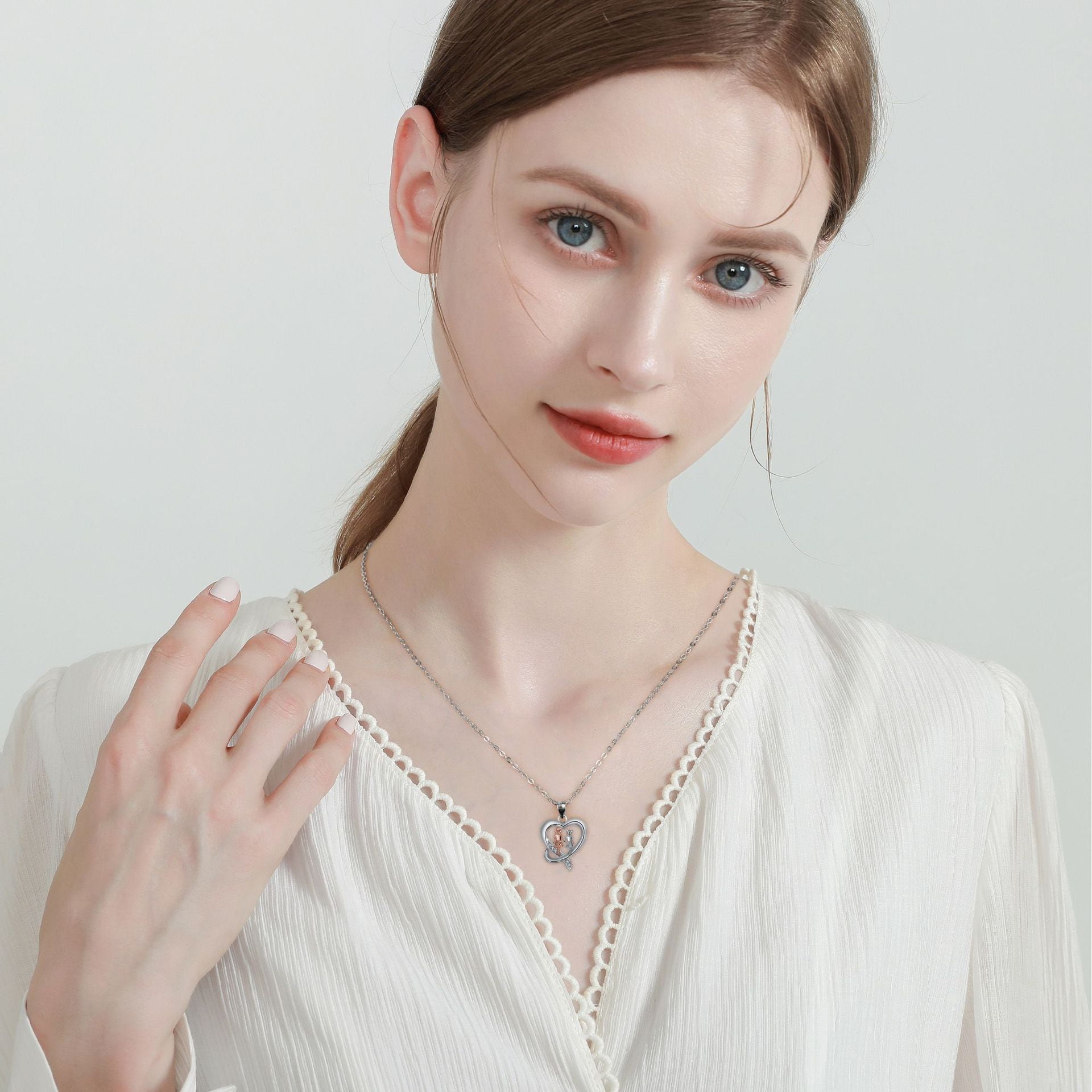 Mother's Day Gifts for Women, Sterling Silver Sisters Necklace with Zircon Jewelry Gift for Sisters