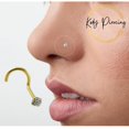 thumbnail image 1 of Piercing de nariz Kody de oro macizo de 14k adornado con una circonita cúbica redonda de 2,5 mm con broche de 4 puntas., 1 of 4