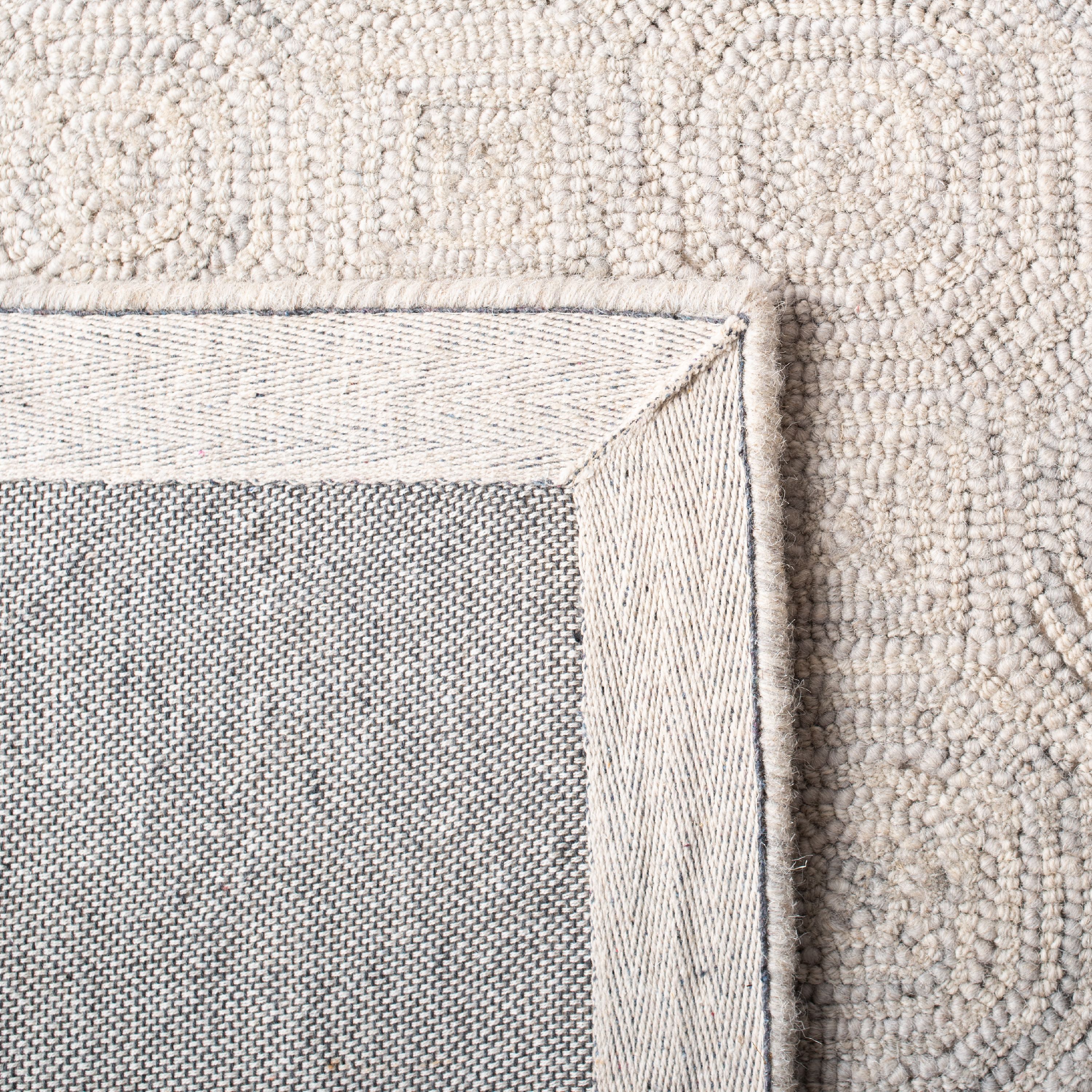 SAFAVIEH Micro-Loop Constantine Geometric Wool Area Rug, Silver/Grey, 4' x 6'