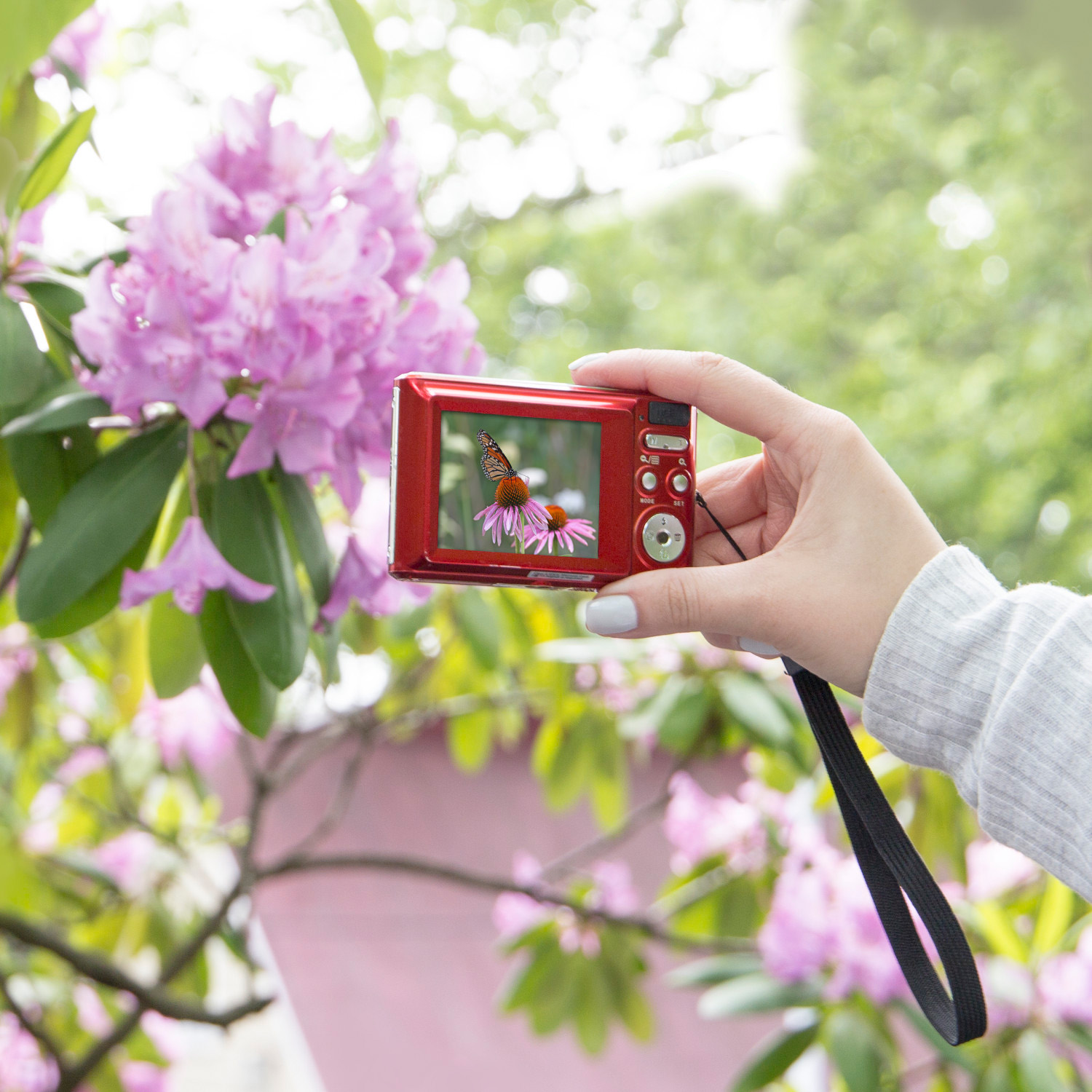 Polaroid 16MP 8X Optical Zoom Digital Camera with 2.4" Preview Screen Red