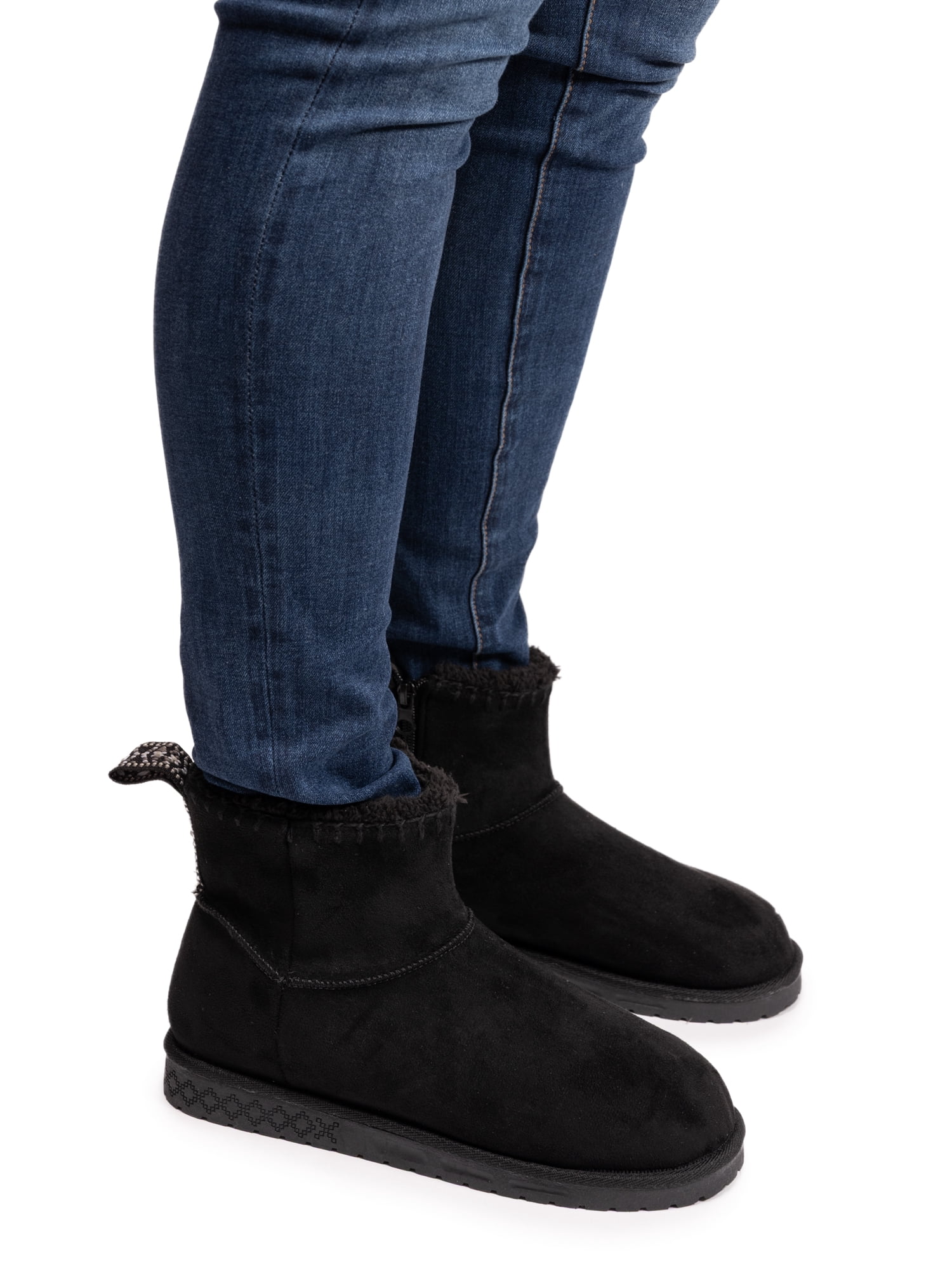 MUK LUKS Women's Truvie Bootie, Wide Width Available