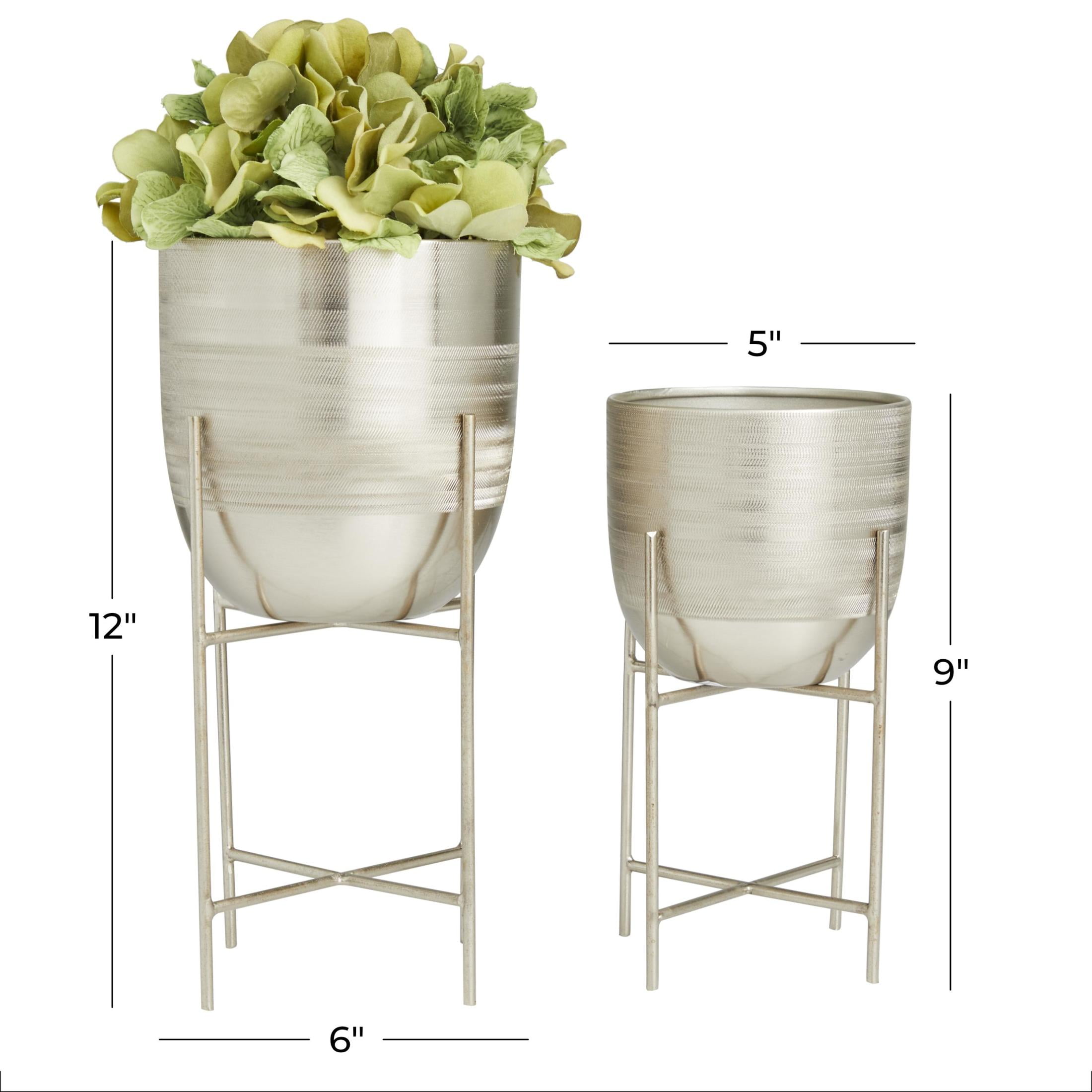 DecMode 6", 5"W Small Brushed Dome Silver Metal Planter with Removable Stand (2 Count)