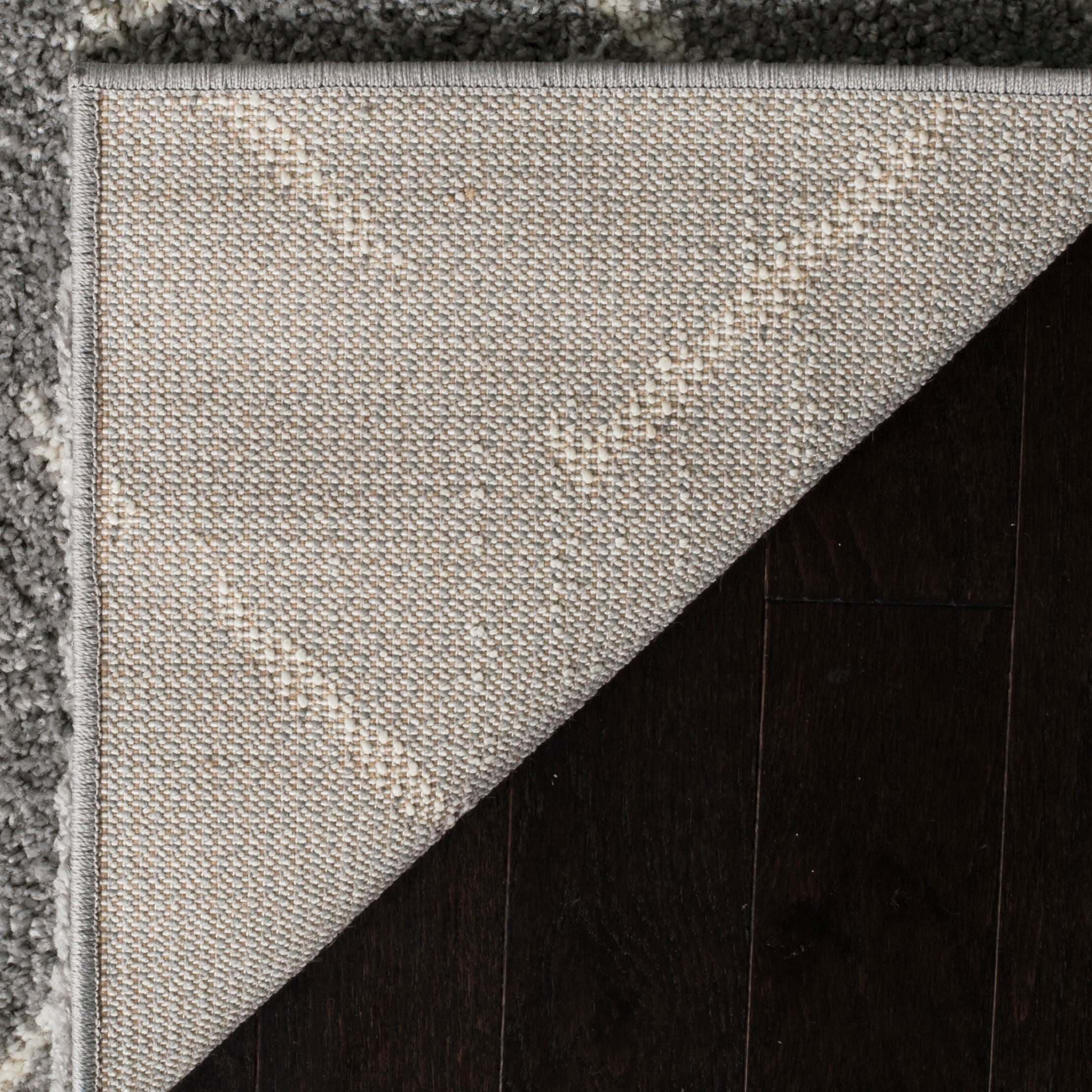 SAFAVIEH Arizona Zarif Geometric Shag Area Rug, Ivory/Beige, 5'1" x 5'1" Square