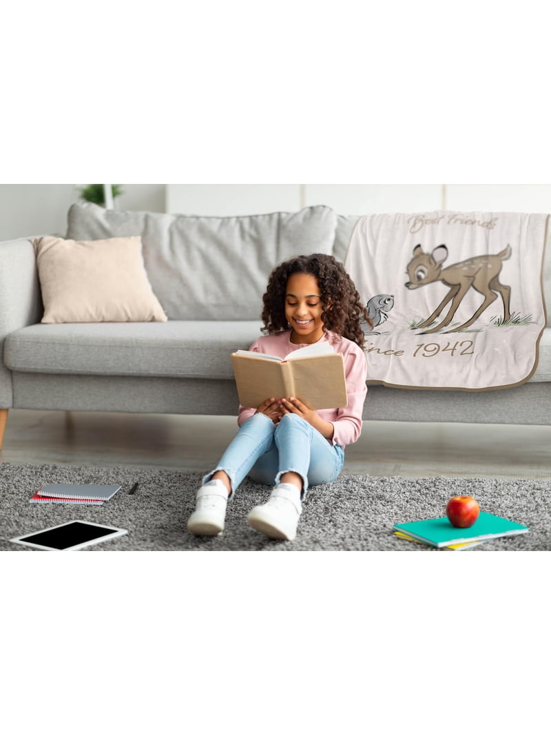 Jay Franco Kids Plush Throw Blanket – Soft & Cozy Fleece Throw for