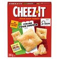 thumbnail image 2 of Cheez-It Baked Snack Crackers Italian Four Cheese Flavour 200g, 2 of 12