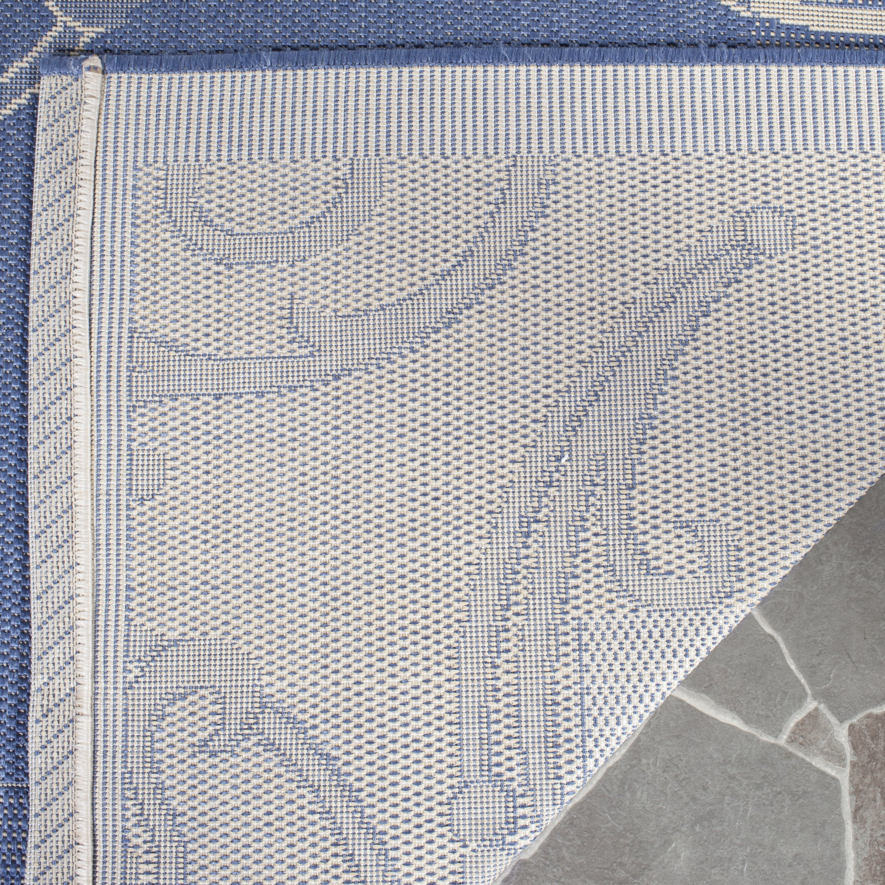 Safavieh Courtyard Daniel Oriental Indoor/Outdoor Runner Rug, Blue/Natural, 2'3" x 10'