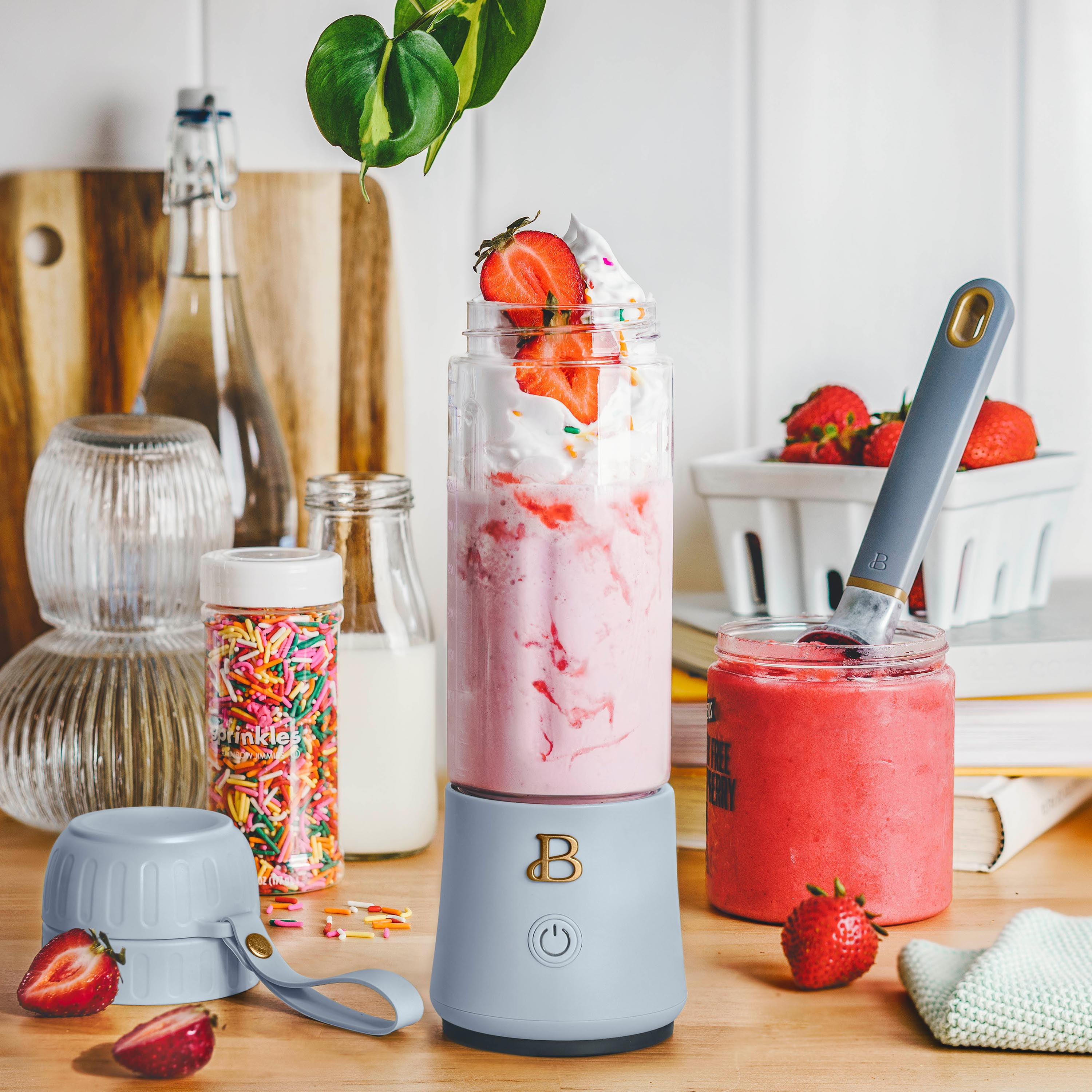Beautiful Portable to-Go Blender 2.0, 70 W, 16 oz, Cornflower Blue by Drew Barrymore