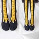 thumbnail image 2 of 1/2/5 pares de calcetines hasta la rodilla para mujer, calcetines divertidos con dibujos animados de garra de pollo, calcetines deportivos informales ajustados de pierna larga para mujer, 2 of 5