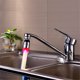thumbnail image 1 of Cabezal de ducha LED con luces que cambian de color | Luz LED para grifo que se activa con el agua para baño y cocina | Diseño cromado ABS | Diámetro de 68 mm | 1 unidad, 1 of 2