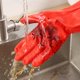 thumbnail image 4 of Guantes para peceras, herramientas para cambiar el agua del acuario, roca seca para acuarios de agua salada, sellos elásticos para antebrazos y evita fugas, resistente, 45 x 16 cm, rojo y mo, 4 of 5