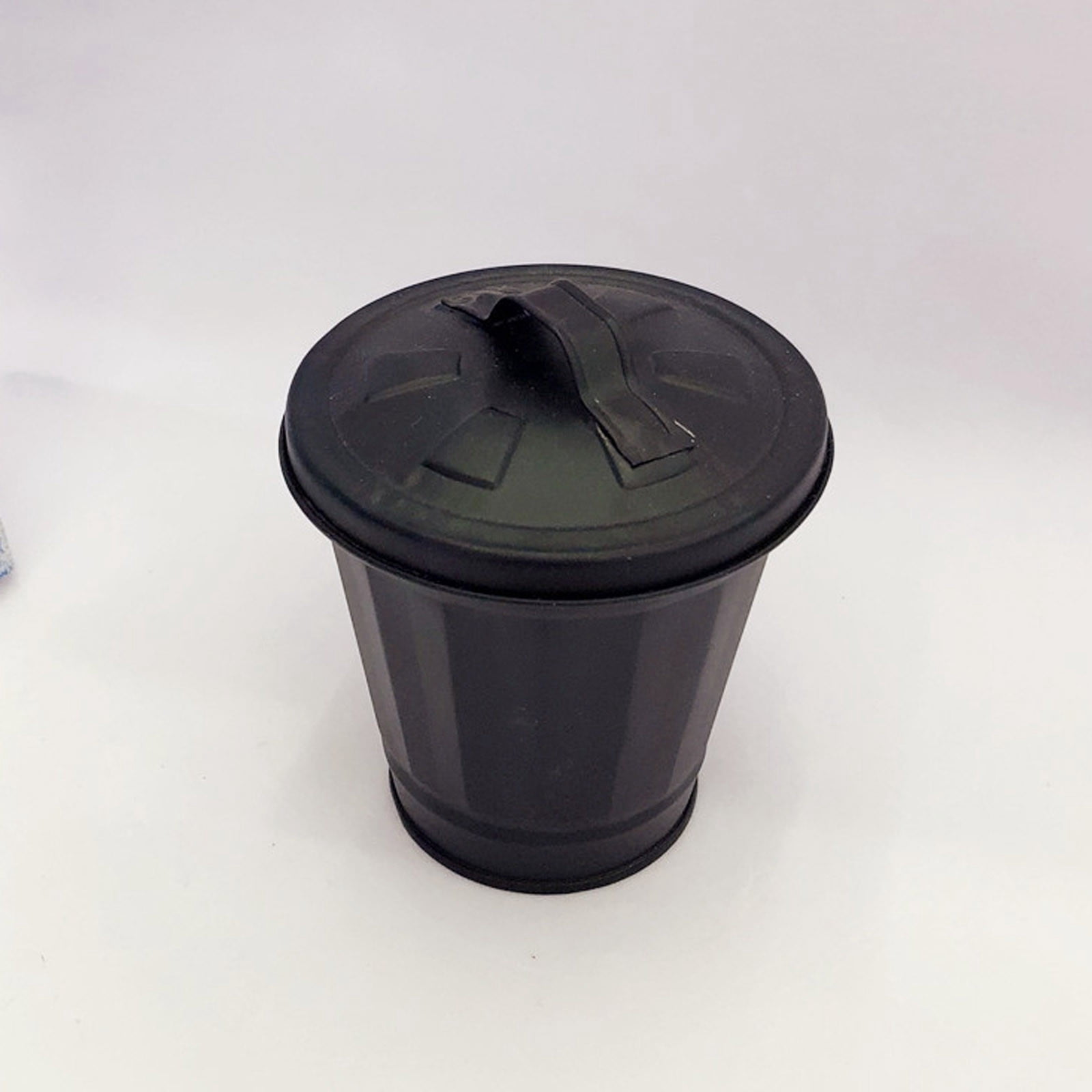 Mini Galvanized Can with Lid,Small Metal Buckets with Lids, Wastebasket Can, Metal Rubbish Bin, Tabletop Can, Flower Pot Pen Holde , Waste Receptacles and Liners, Decorations