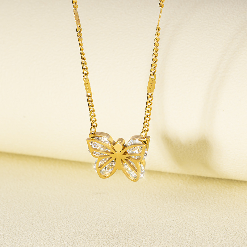 Leander Women's Versatile Zircon Butterfly Pendant Necklace, Titanium Steel, 18K Gold-Plated, Stylish Clavicle Choker
