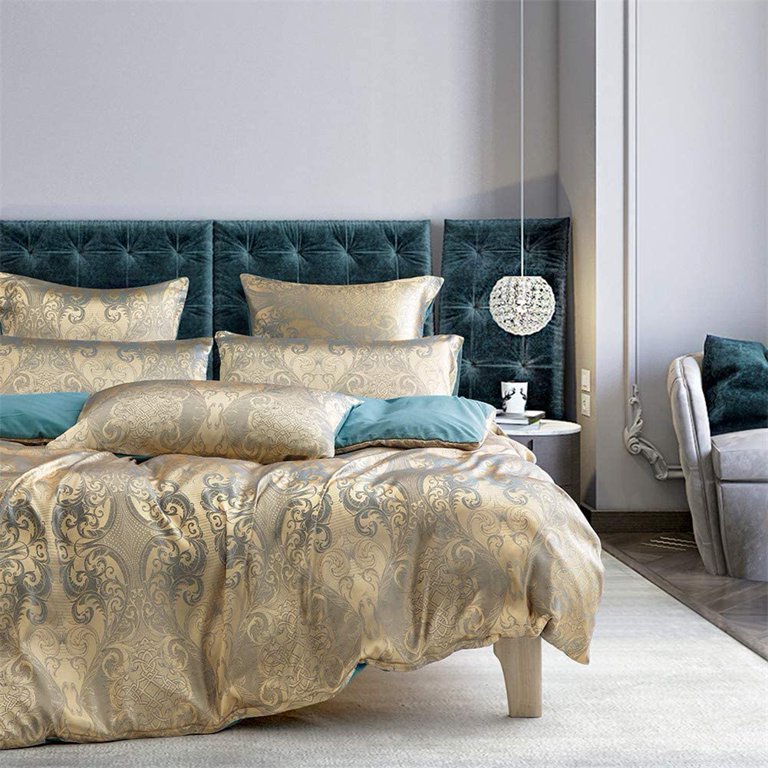 Classic Design Luxury Comforter Sets Queen Jacquard Paisley