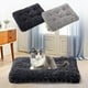 thumbnail image 1 of Cama Ortopédica para Mascotas con Espuma Viscoelástica | Alfombrilla Antideslizante para Perros y Gatos | Almohadilla de Felpa para Aliviar La Ansiedad, 43 X 28 X 3,8 Cm - Negro o Gris, 1 of 7