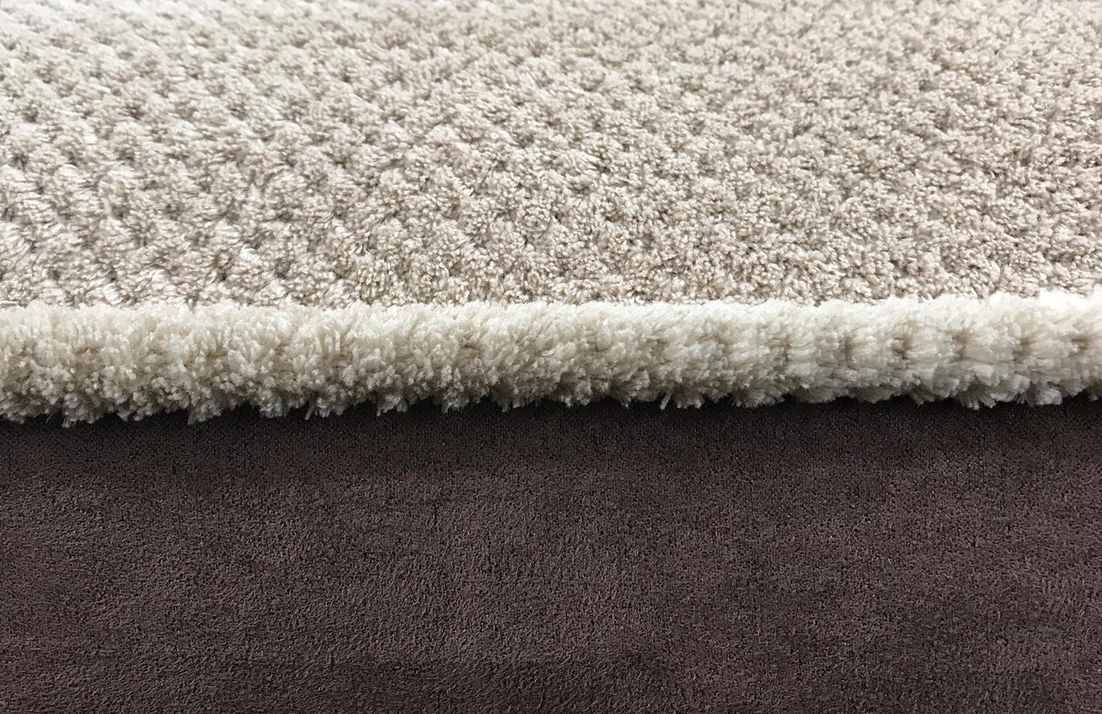 Arlee Home Fashions Medium Deep Seated Lounger Pet Bed with Bolster, Chocolate