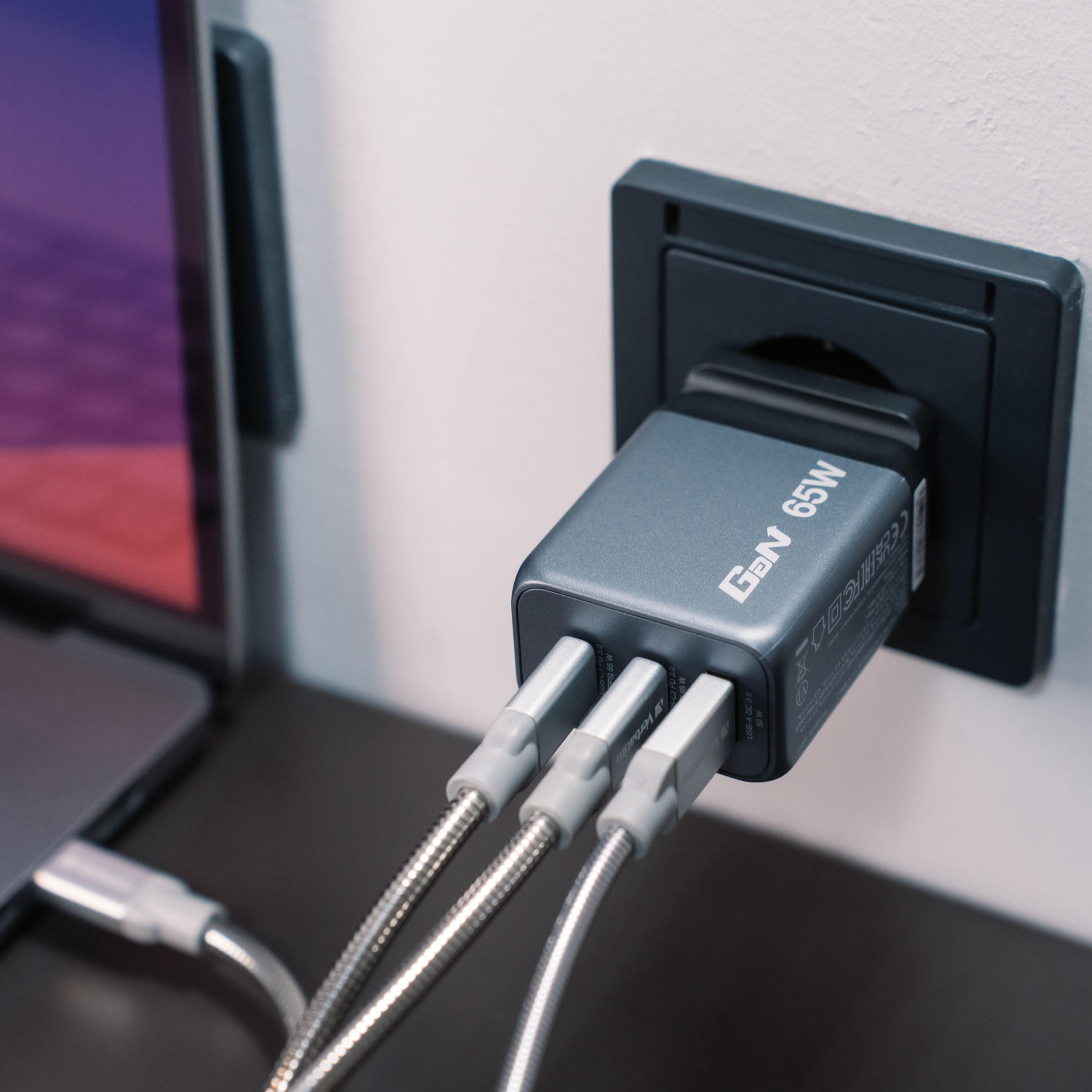 Verbatim 65W 3-Port GaN Wall Charger, Gray