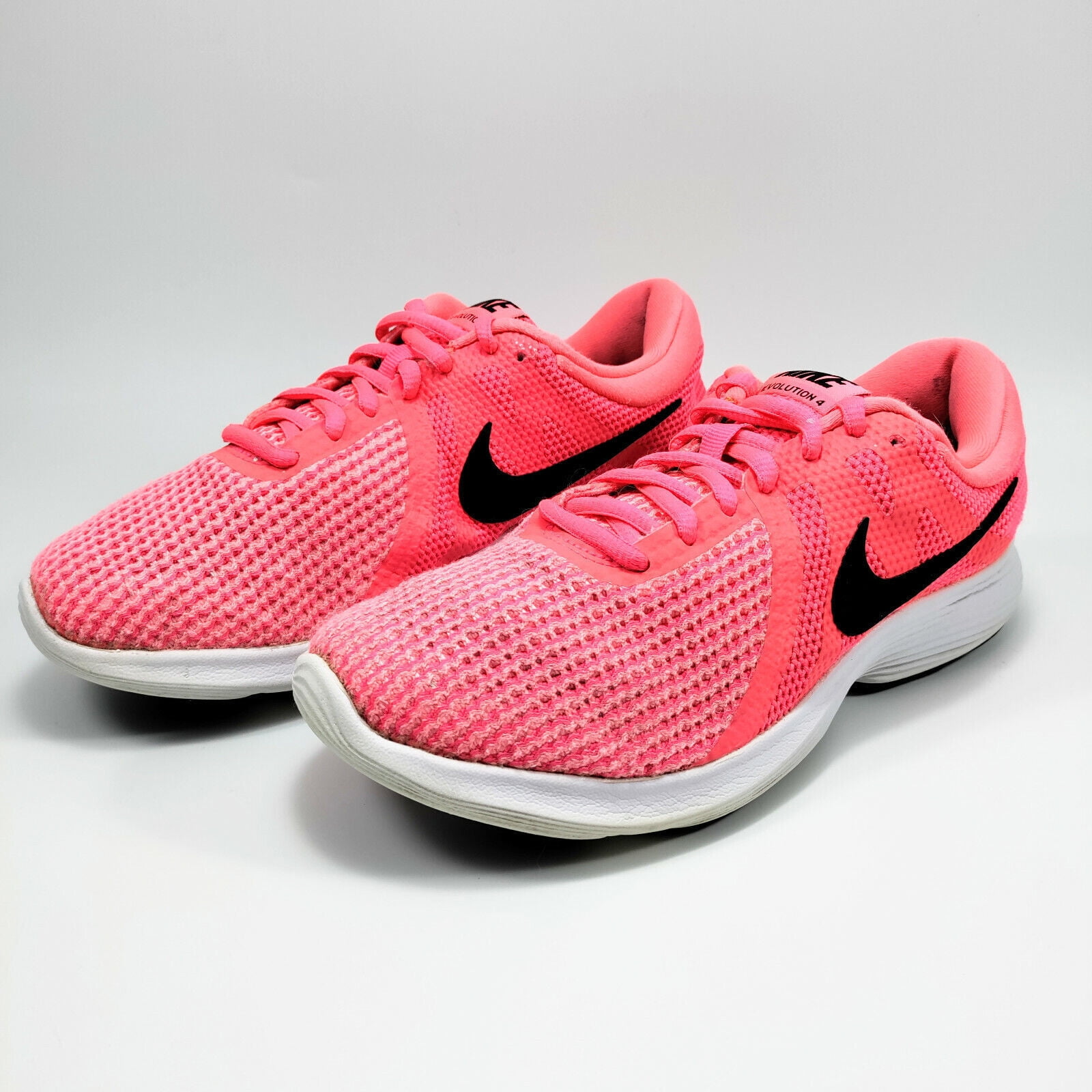 Ananiver Groenten Historicus Nike Revolution 4 908999-601 Women's Racer Pink & White Sneaker Shoes  HS2141 (9.5) - Walmart.com